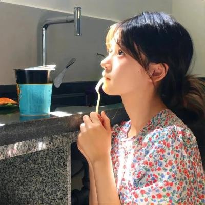 加布里埃拉,丁香和肉桂